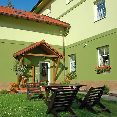 בית הארחה Marathon 3*