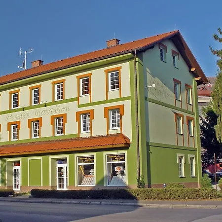 בית הארחה Marathon